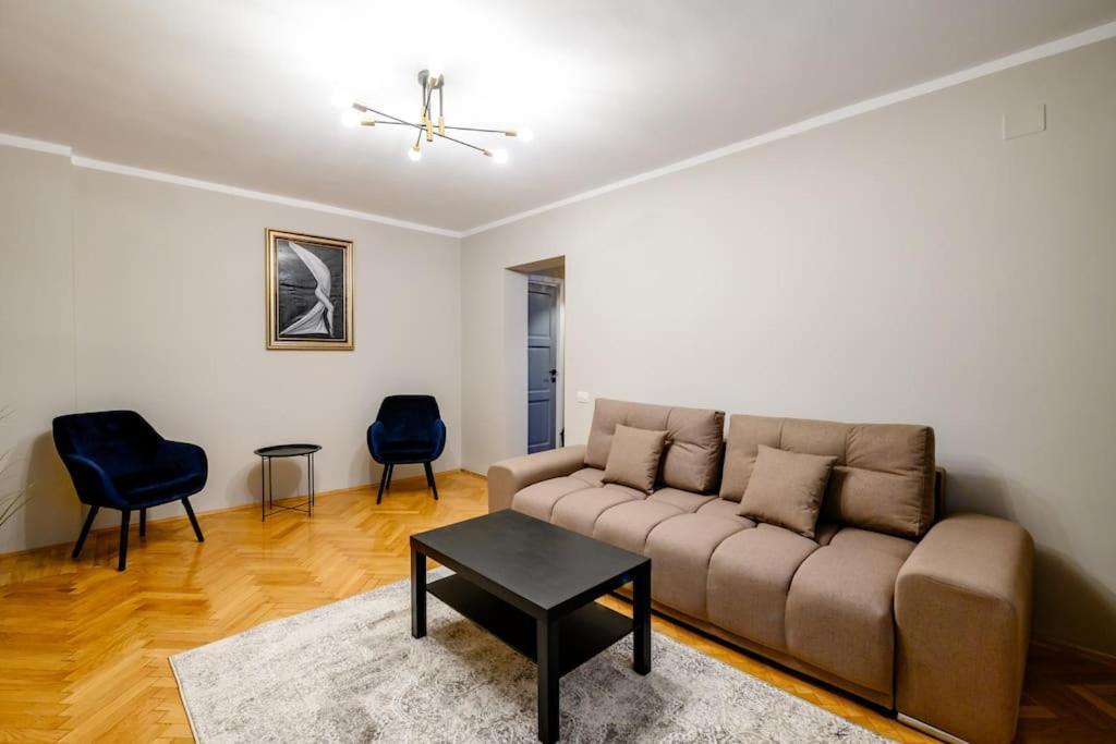 Smiling Heaven Apartment *
